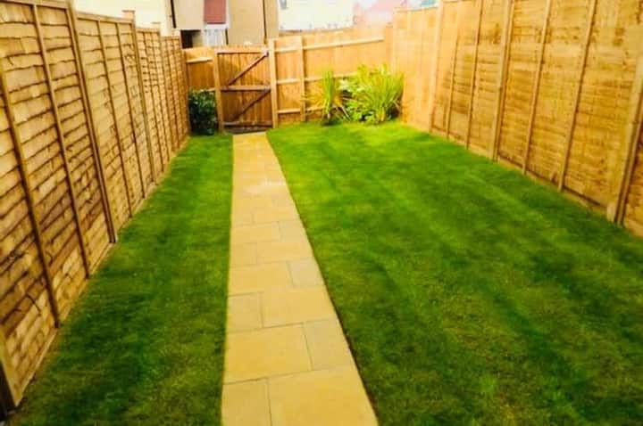 2 Bedroom Mid Terraced House - Bridgwater