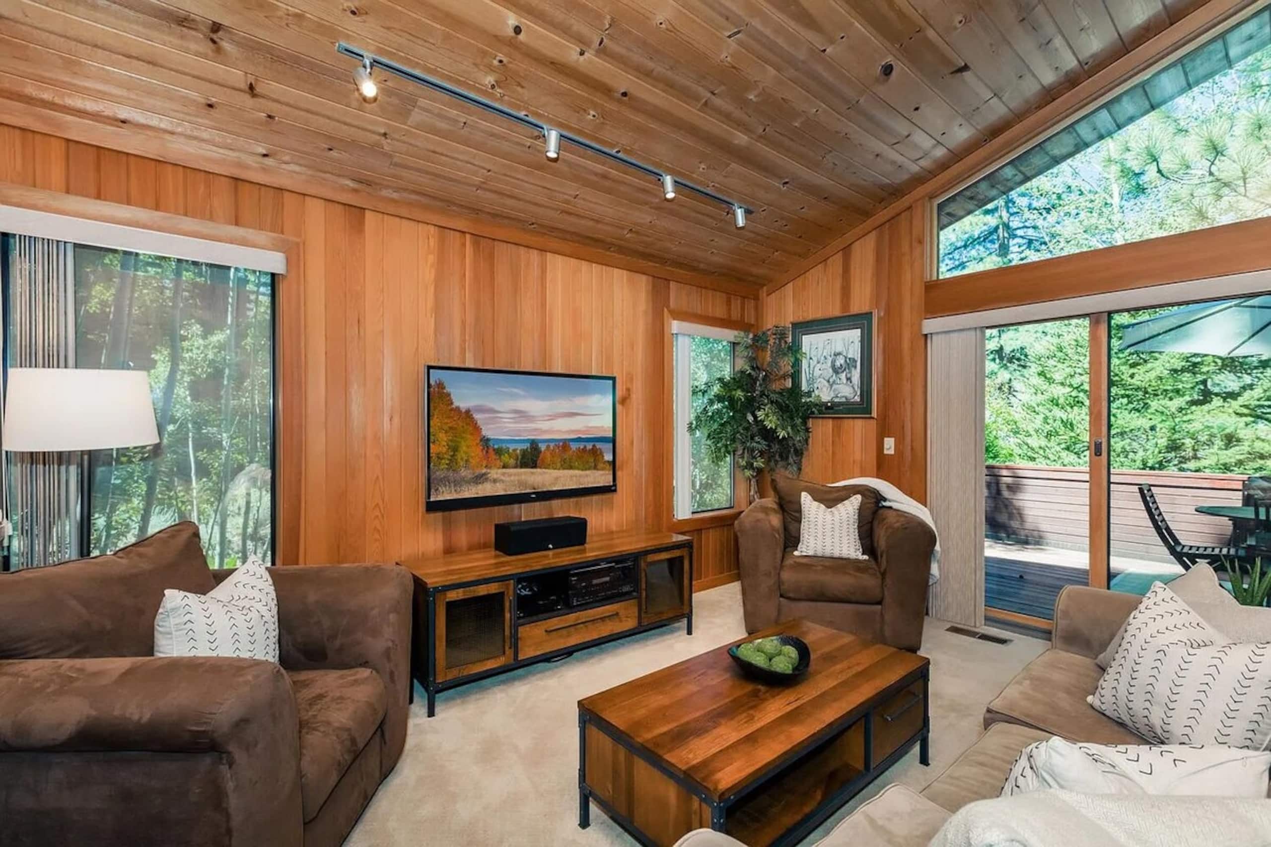 Charming Northstar Chalet with Access to HOA Pool - Photo 5