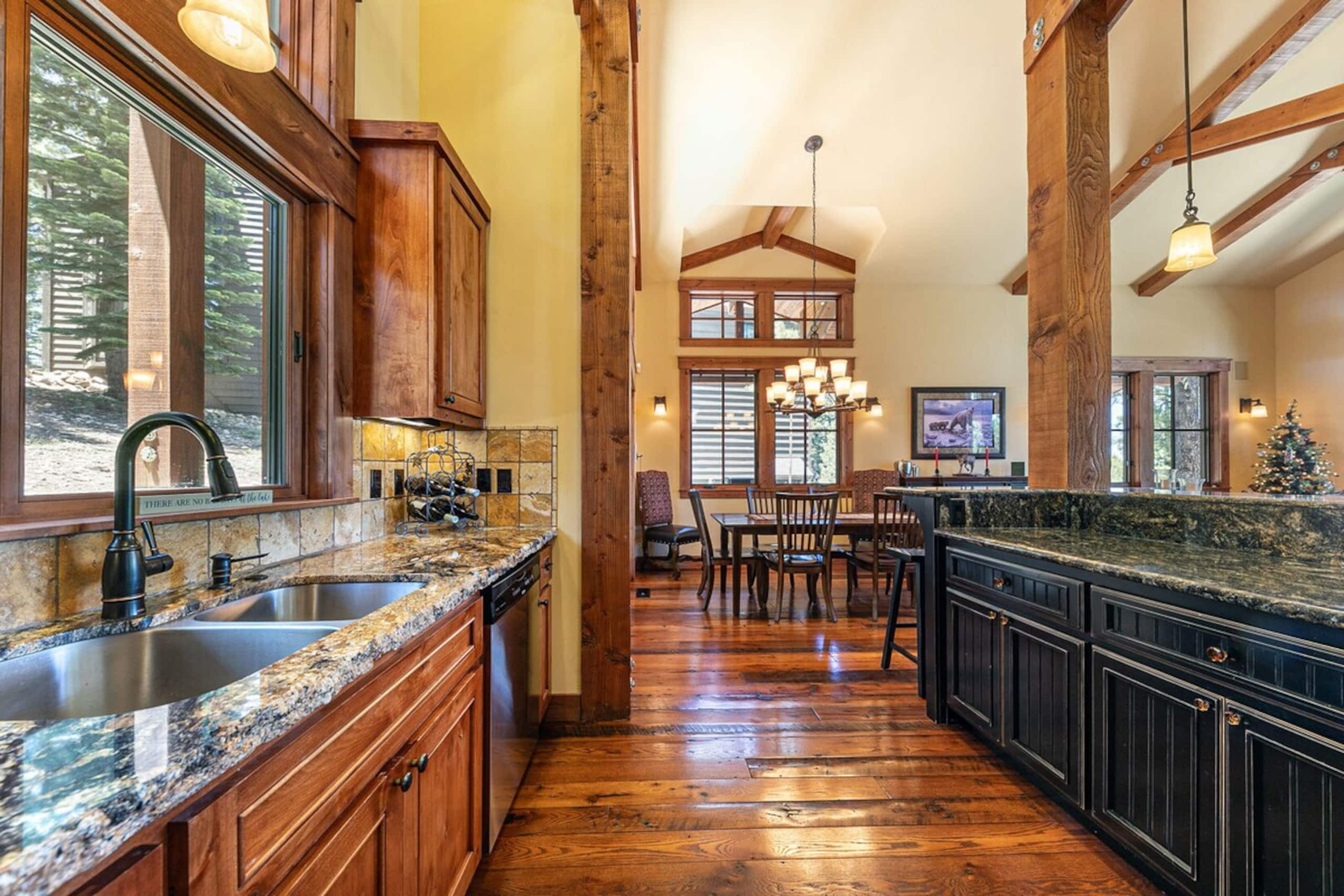 Compass Luxury in Northstar w Pool, Tennis, Gym - Photo 10