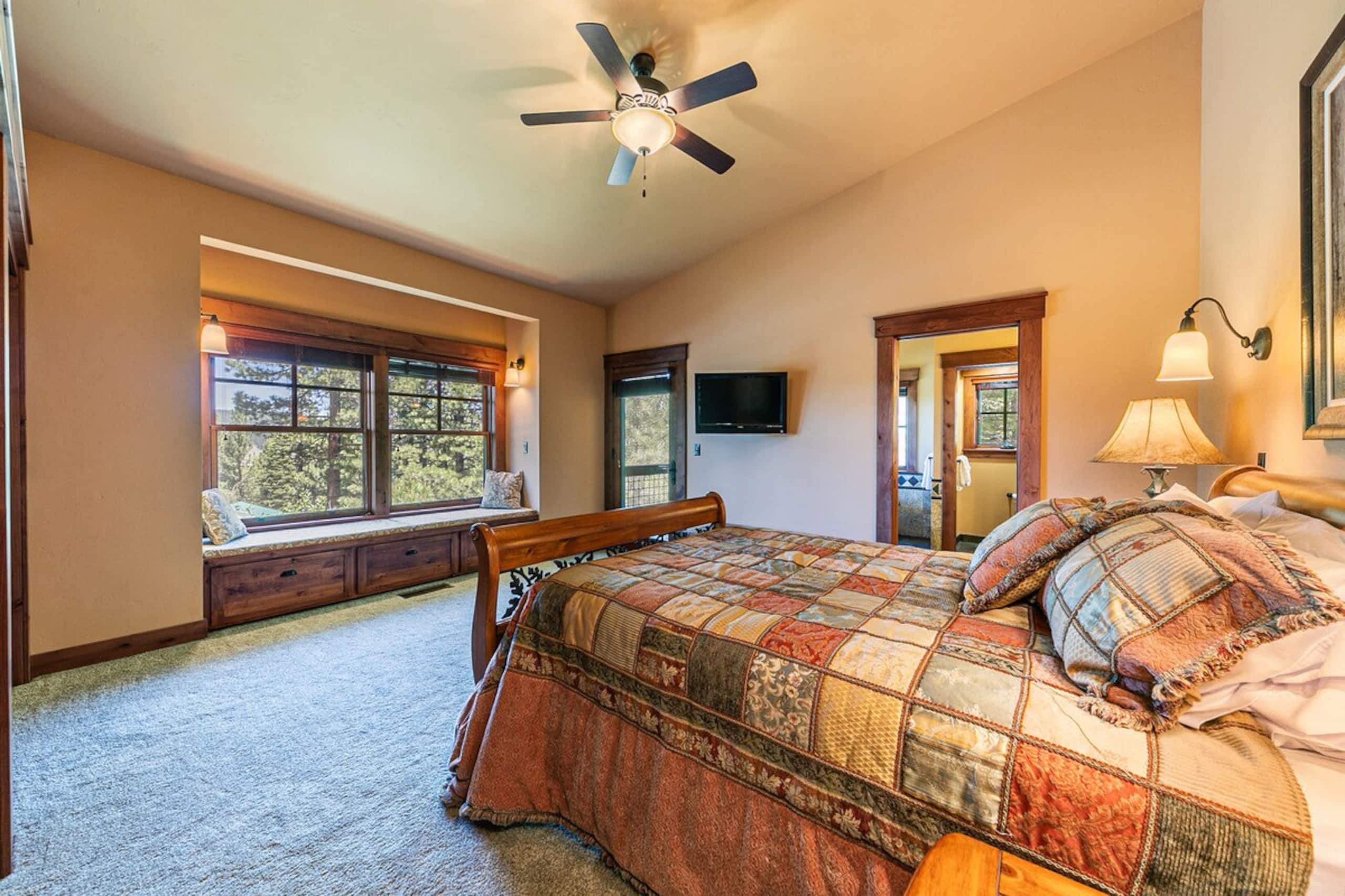 Compass Luxury in Northstar w Pool, Tennis, Gym - Photo 13