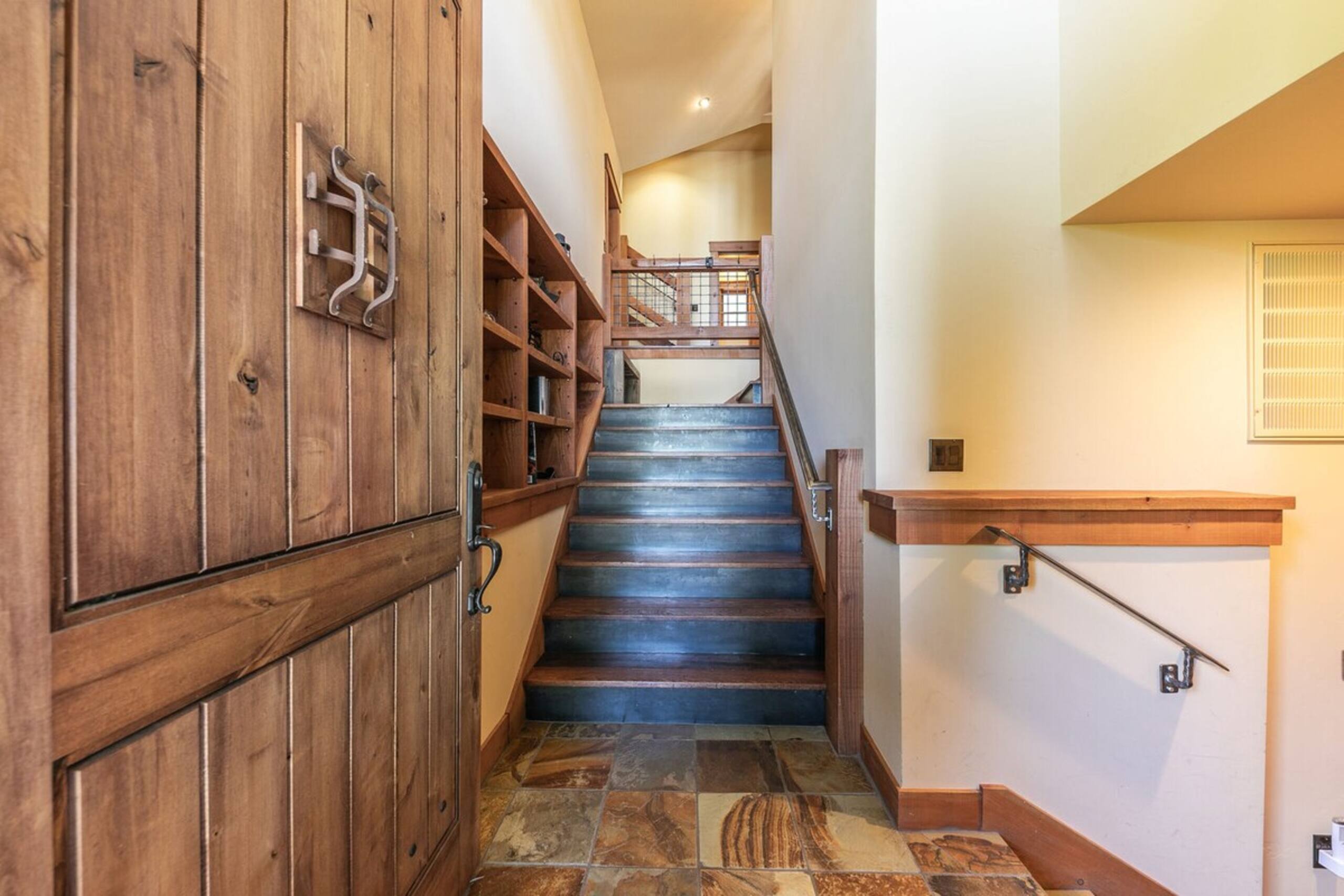 Compass Luxury in Northstar w Pool, Tennis, Gym - Photo 23