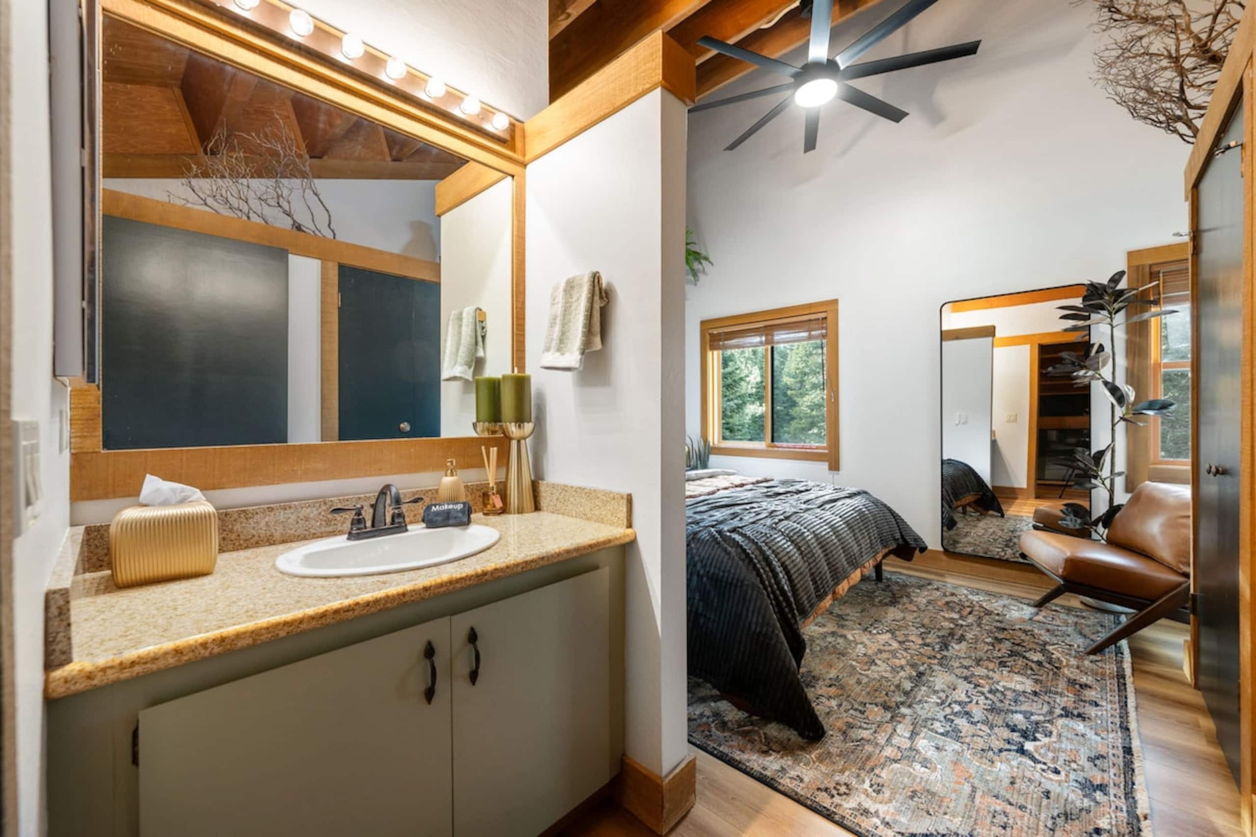 Fresh Remodeled Gold Bend Condo with HOA Access - Photo 16
