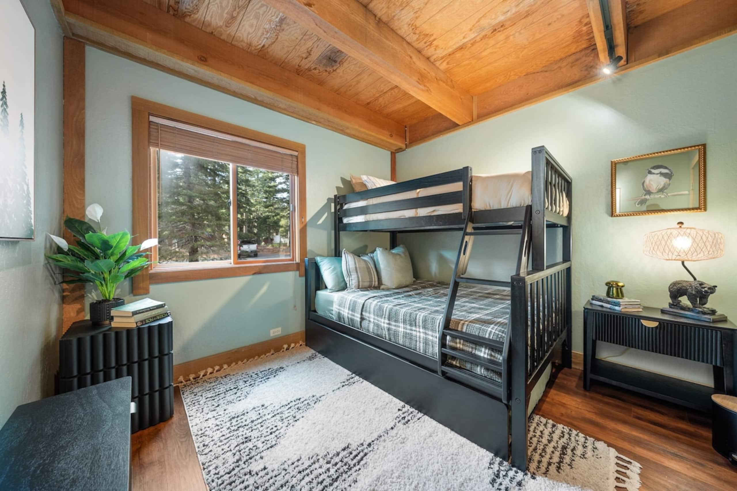 Fresh Remodeled Gold Bend Condo with HOA Access - Photo 4
