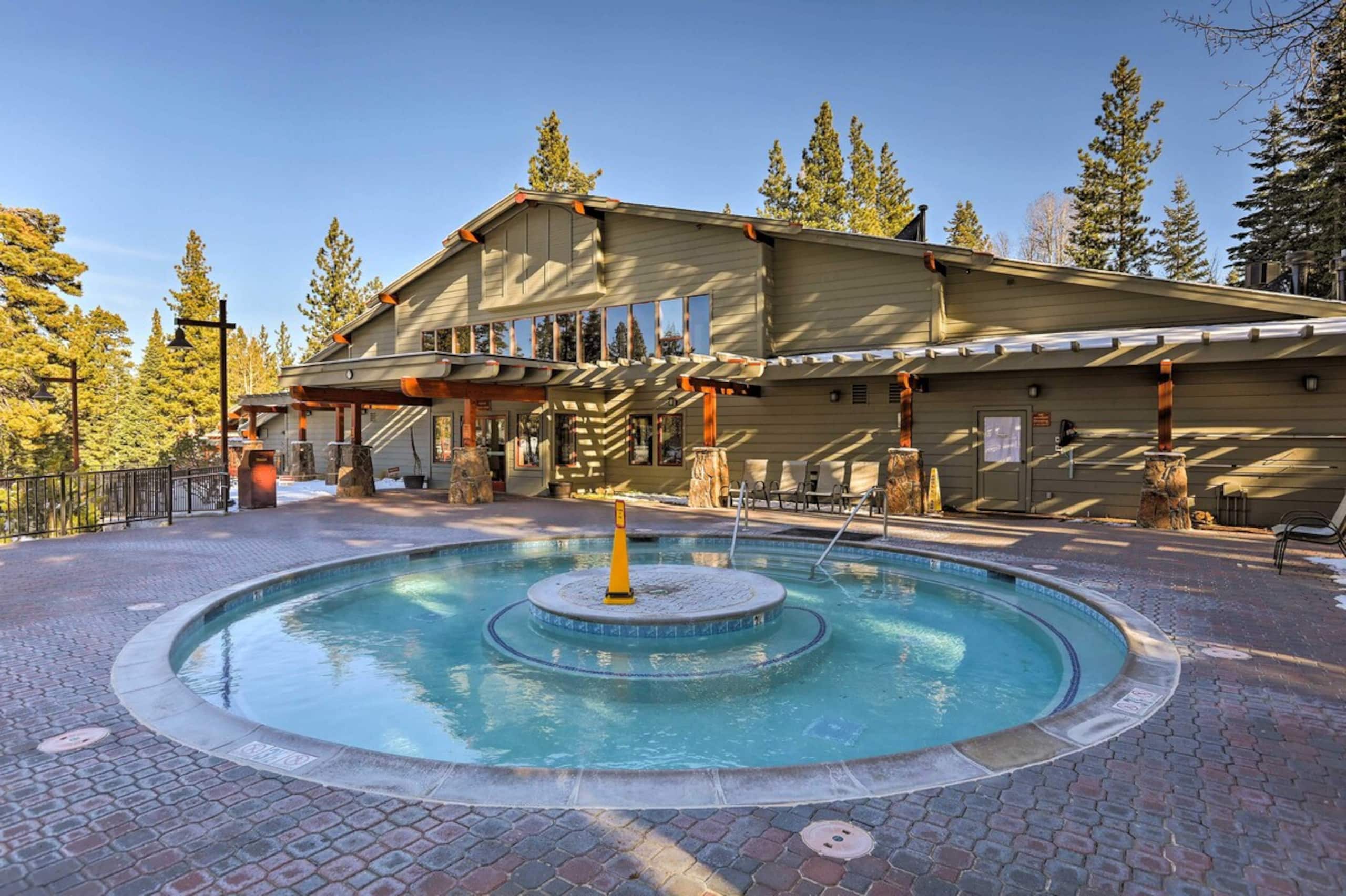 Fresh Remodeled Gold Bend Condo with HOA Access - Photo 29