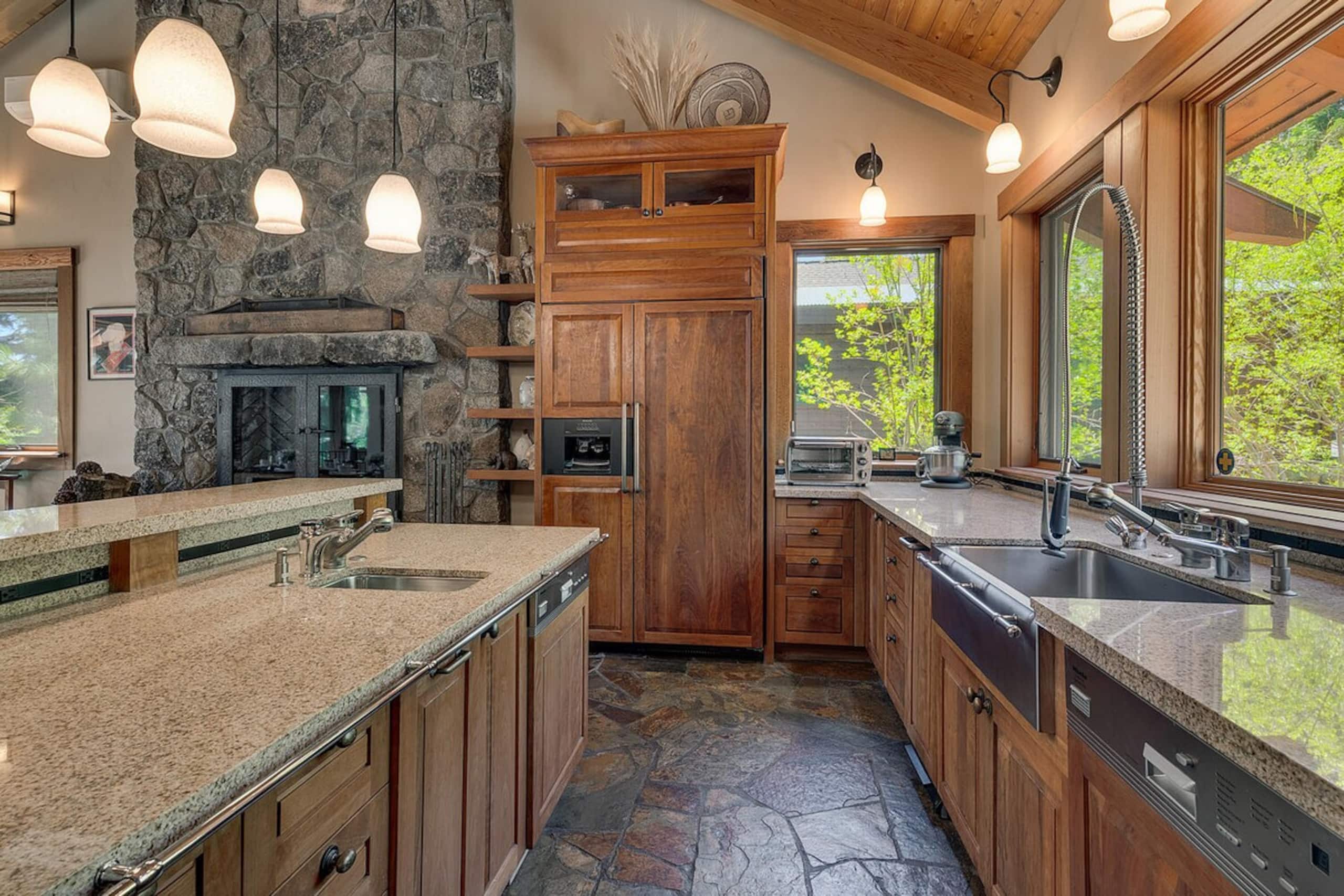 Hot Tub, Ski Shuttle, HOA Pool/Tennis (Mtn Bear) - Photo 11