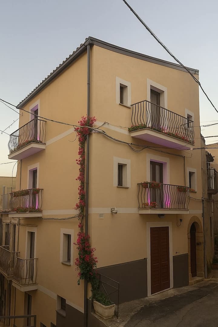 Appartamento Al Primo Piano - Caltagirone