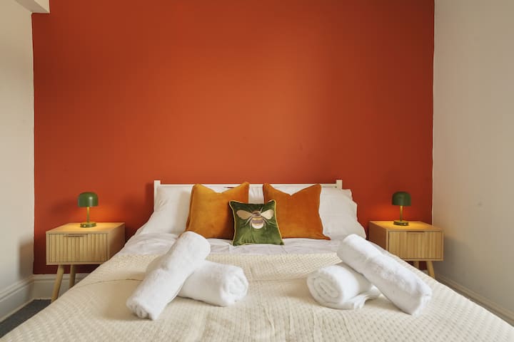 Town Centre Base | Chesterfield | Business Stays - Chesterfield