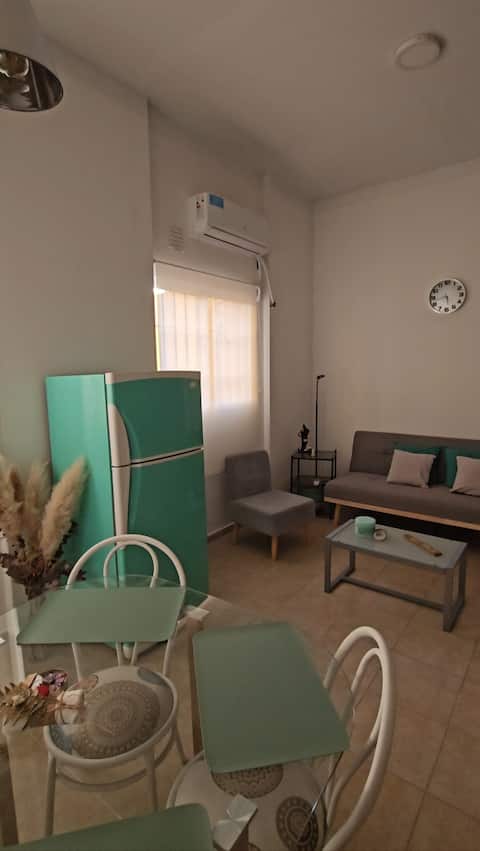 Successful Airbnb property: Studio|Downtown Apartment. Modern + Quiet + Equipped in Capital