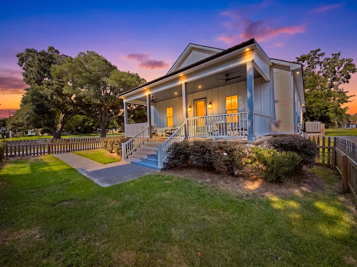 Seaglass Bungalow - Gulfport, MS