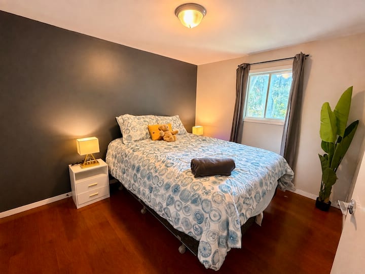 Save 25% Monthly:gem - Hospital, Université, Cafés - Winnipeg