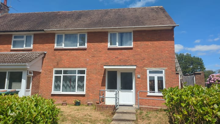 Comfortable House For A Short Stay - Horsham
