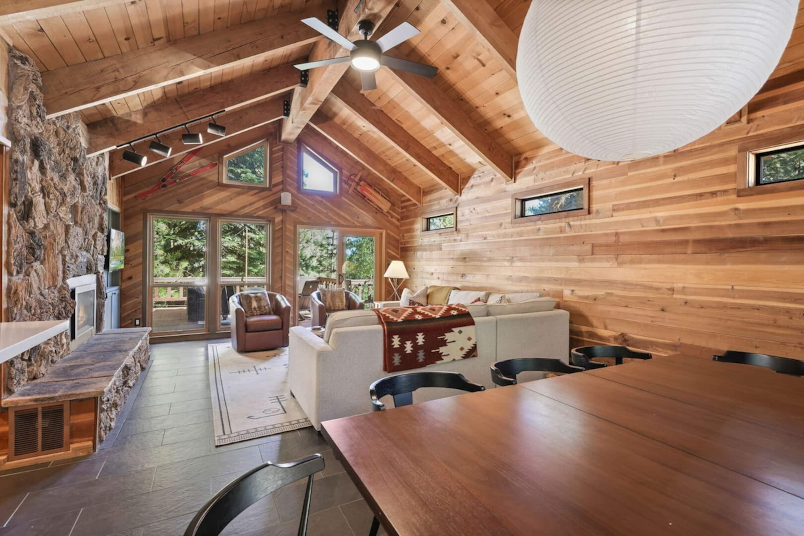 Sleeping Bear Lodge- 3BR Cabin- Sk Shuttle-Pets OK - Photo 9