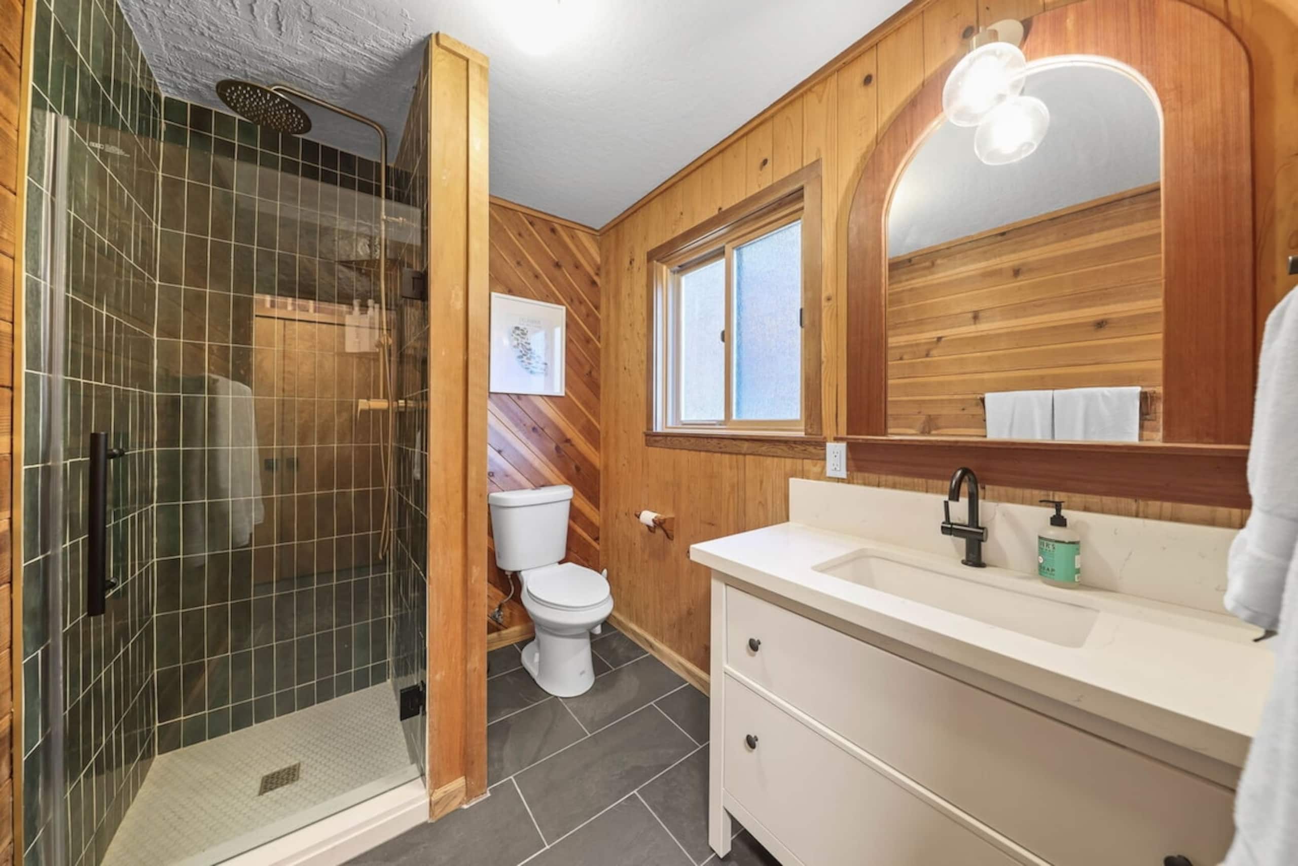 Sleeping Bear Lodge- 3BR Cabin- Sk Shuttle-Pets OK - Photo 14