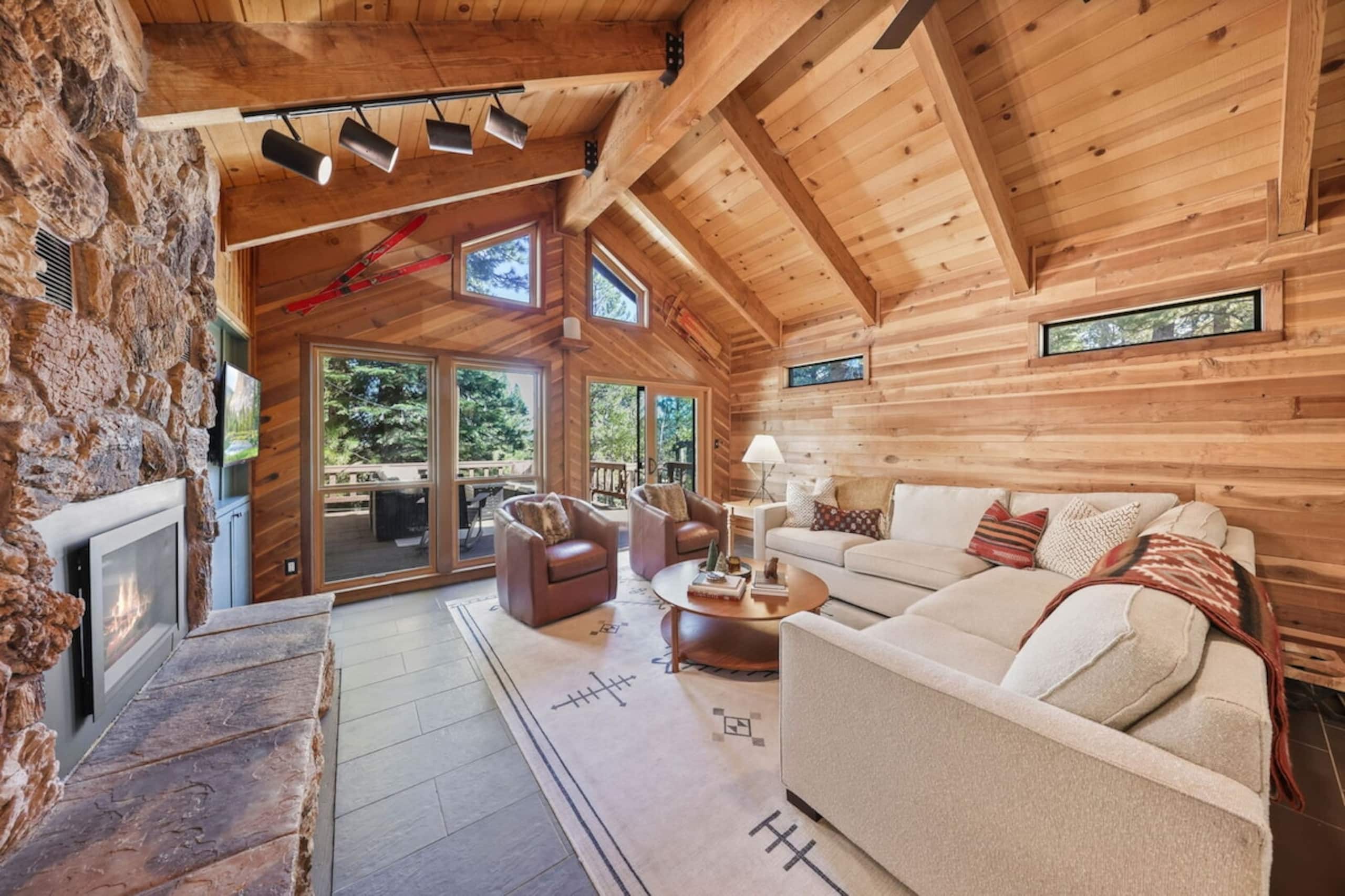 Sleeping Bear Lodge- 3BR Cabin- Sk Shuttle-Pets OK - Photo 3