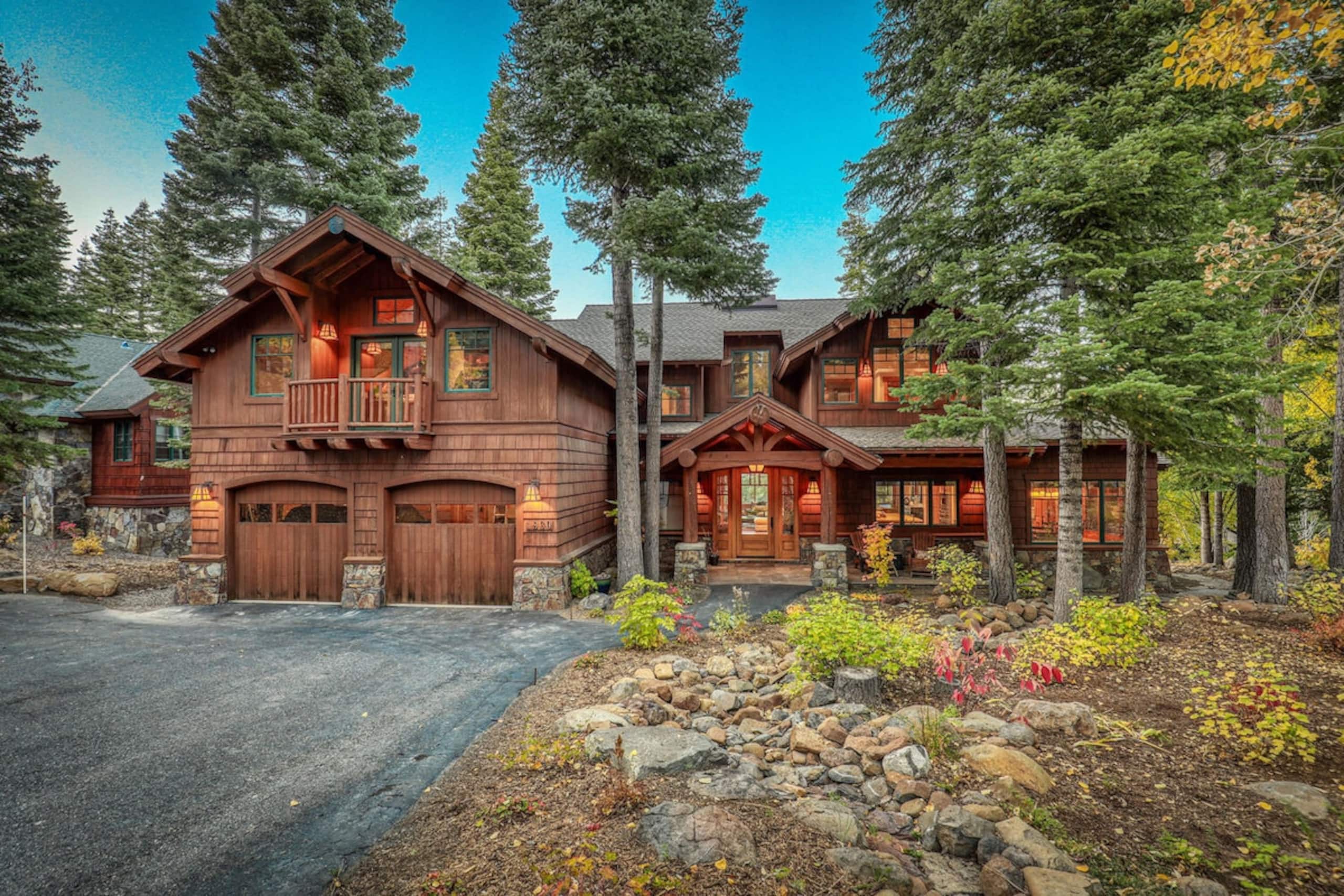 Luxury 5BR, Hot Tub, Private Ski Lift, Pool - Photo 2