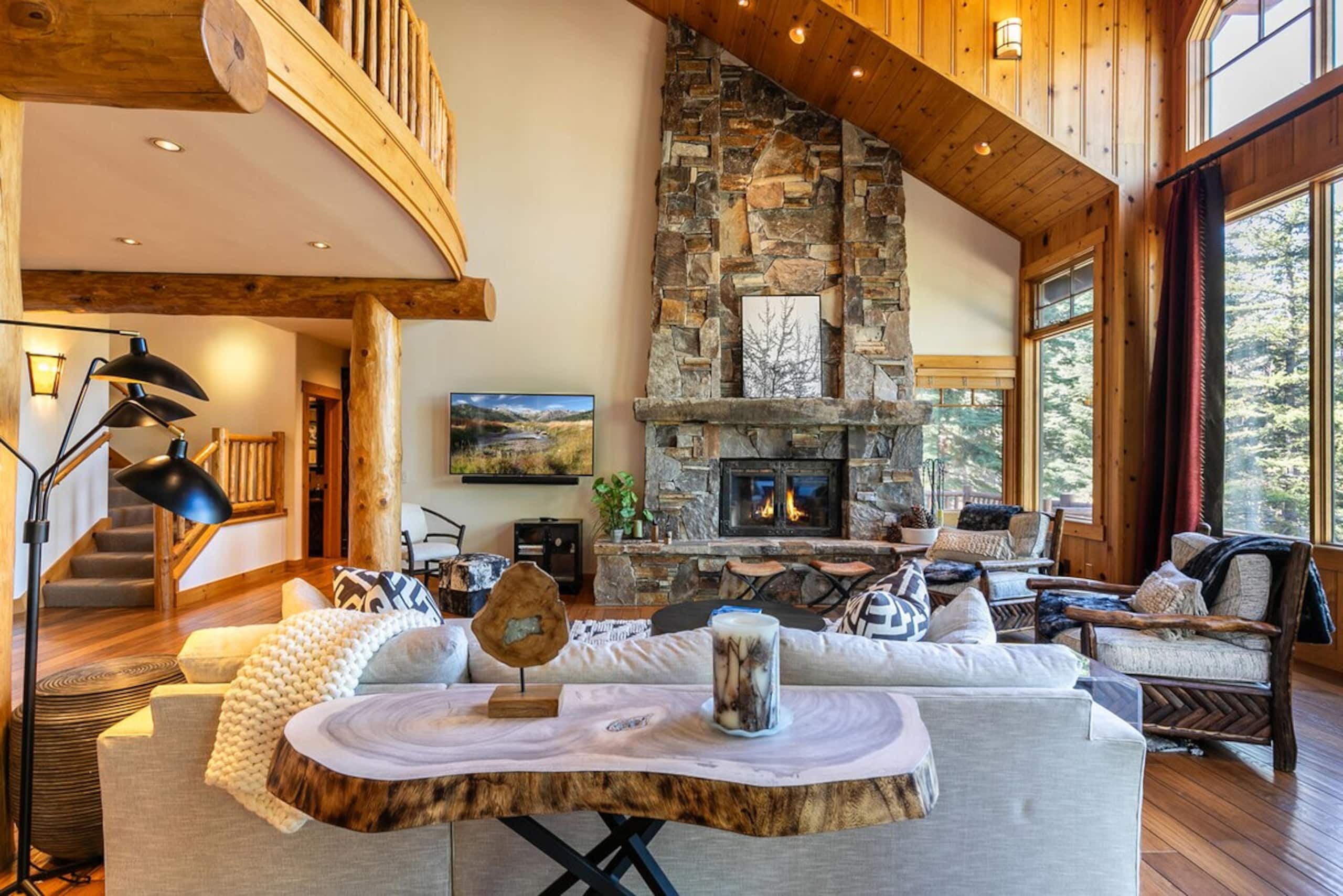 Luxury 5BR, Hot Tub, Private Ski Lift, Pool - Photo 6