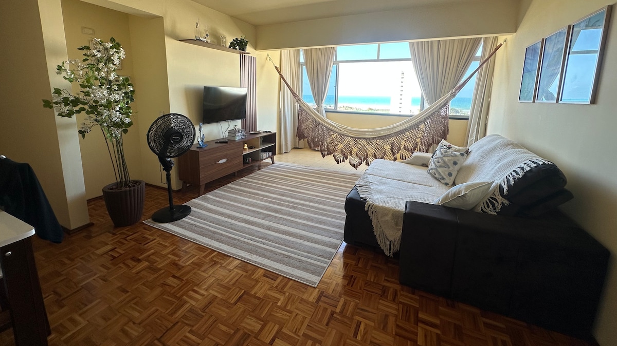 Foto do anúncio de Apartamento no 5° andar com vista para o mar. no Praia do Futuro