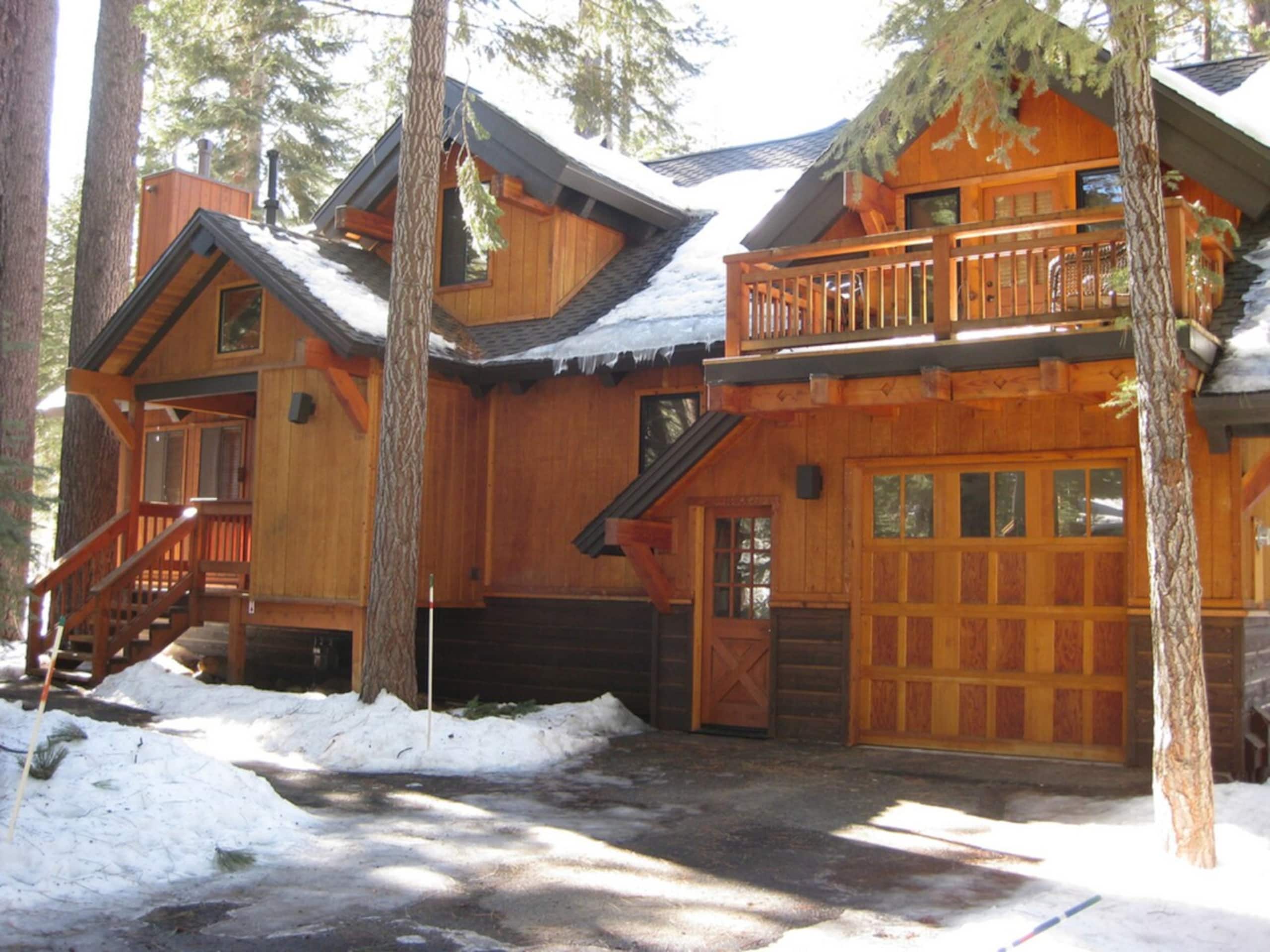 3BR Home, Forest Views, Fireplace, Pool & Shuttle - Photo 10