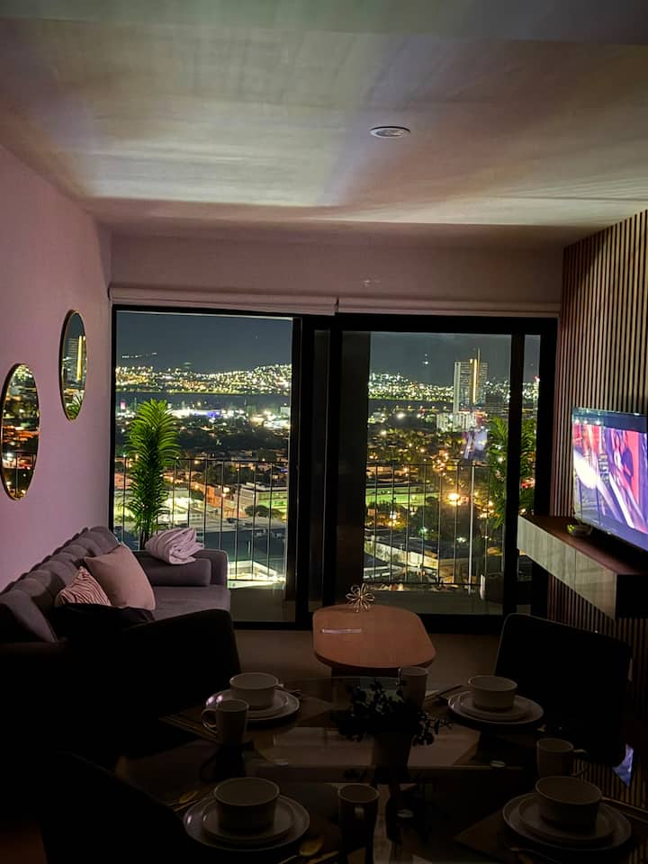 Habitación Privada / Piso 24 Vista Increíble. - León