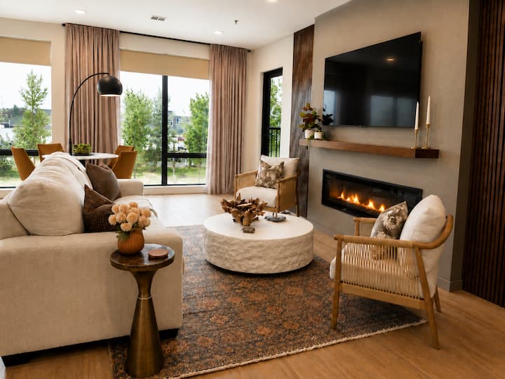 Modern Luxury Condo Near Sanford/2br 2ba/htd Prkng - Fargo, ND