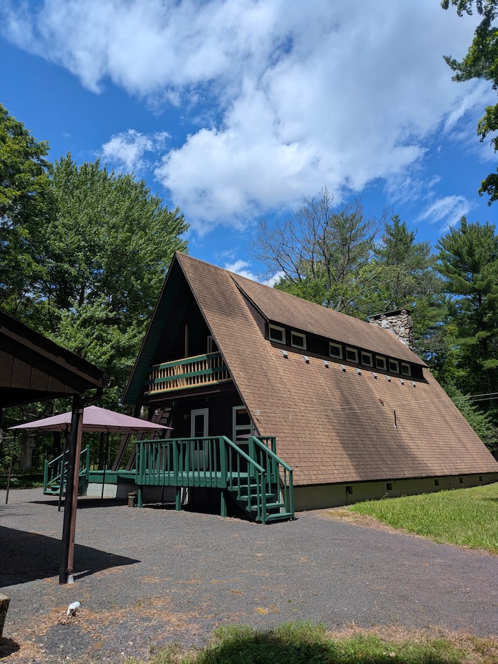 Camp 1978 | Vintage A-frame In The Catskills - Round Top, NY