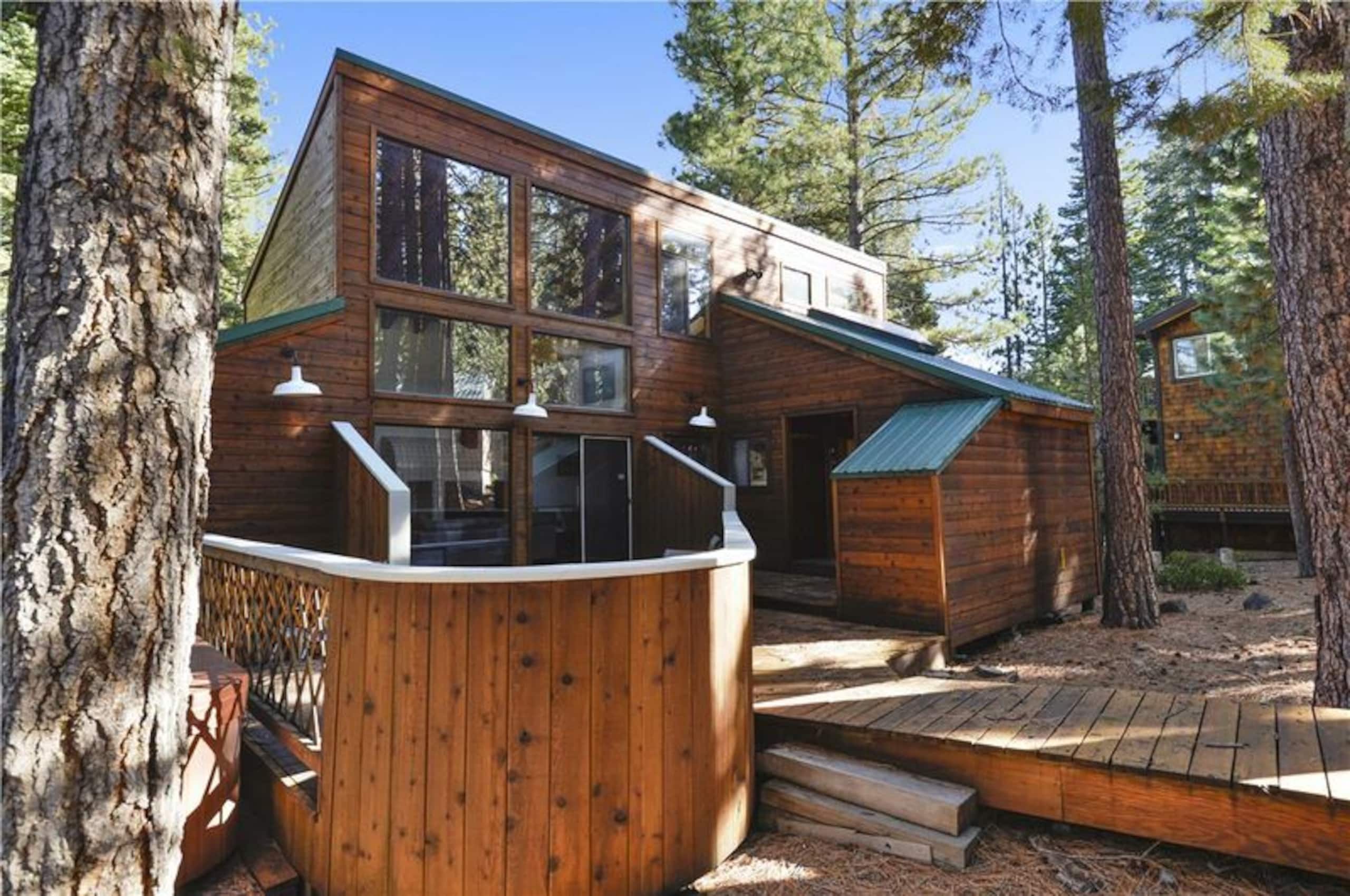 Deer Path HOT TUB Dog Friendly - Photo 1