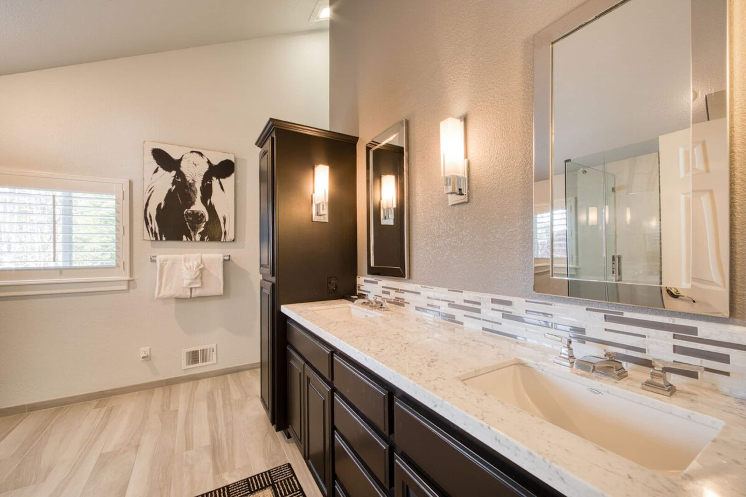 Big Springs Luxury in Northstar - 6BR, Ski Shuttle - Photo 22