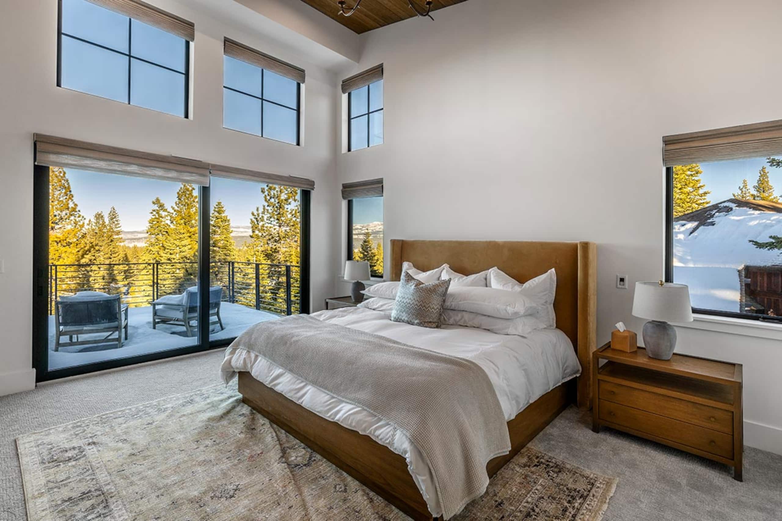 Tahoe Lux Retreat, 4 Kings, View, BBQ + FirePit - Photo 3