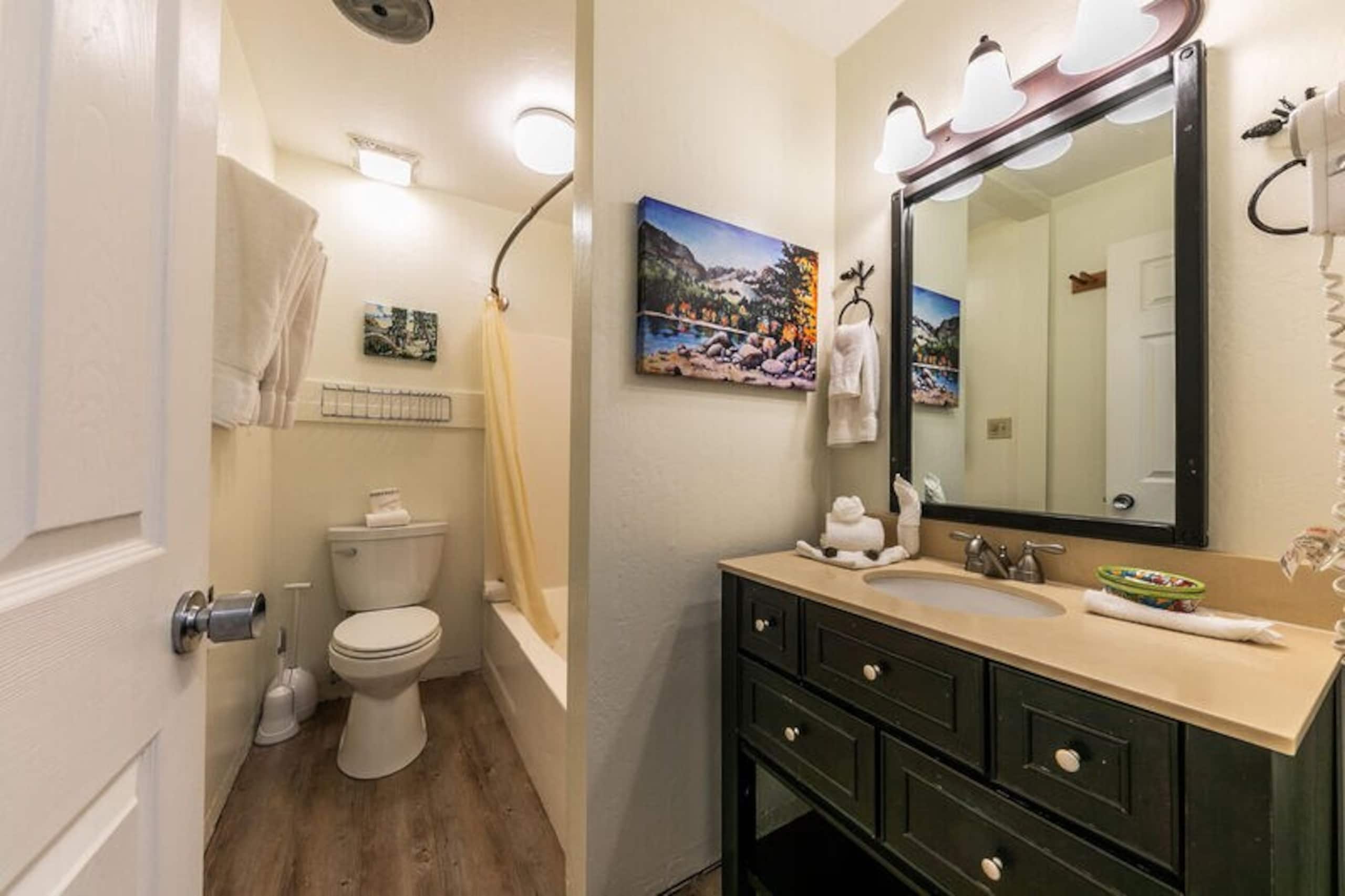 Cozy Studio w/Kitchen 212 at Donner Lake Village - Photo 4