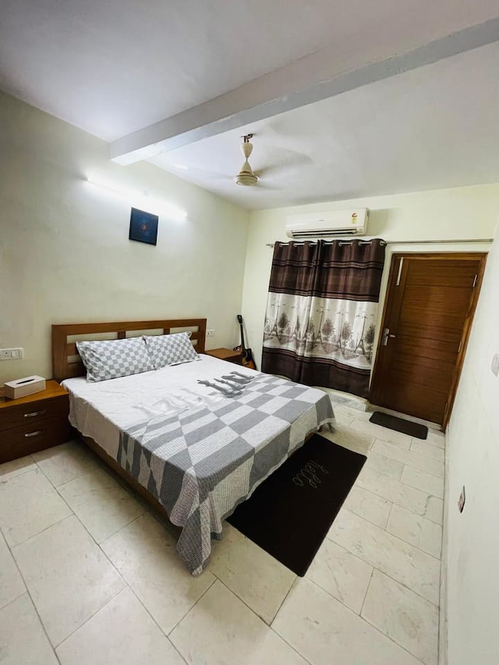 Cozy Apartment In A Prime Location In Jangpura. - Nueva Delhi