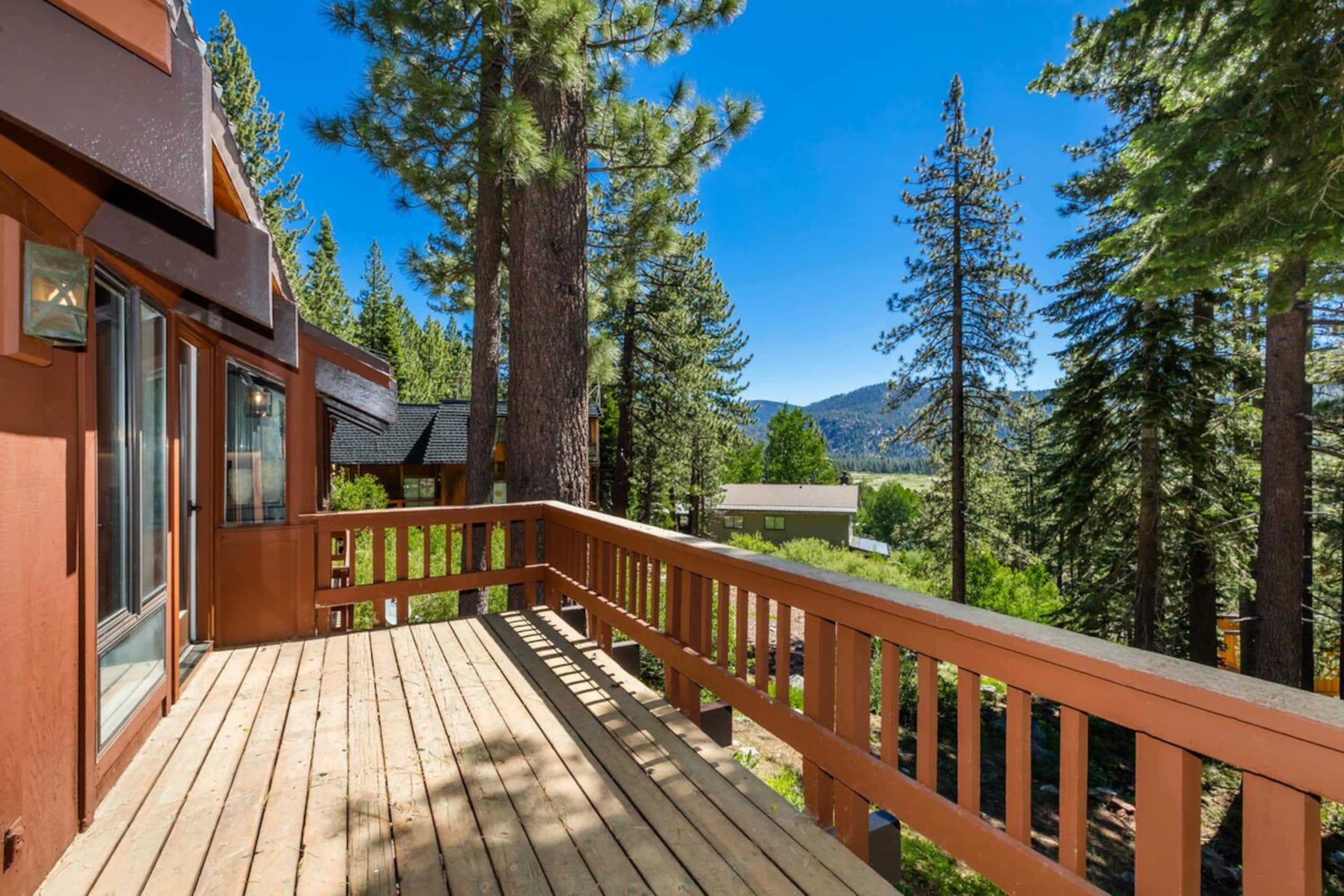 Palisades Retreat w/ Spa-close to Village+Lake - Photo 34