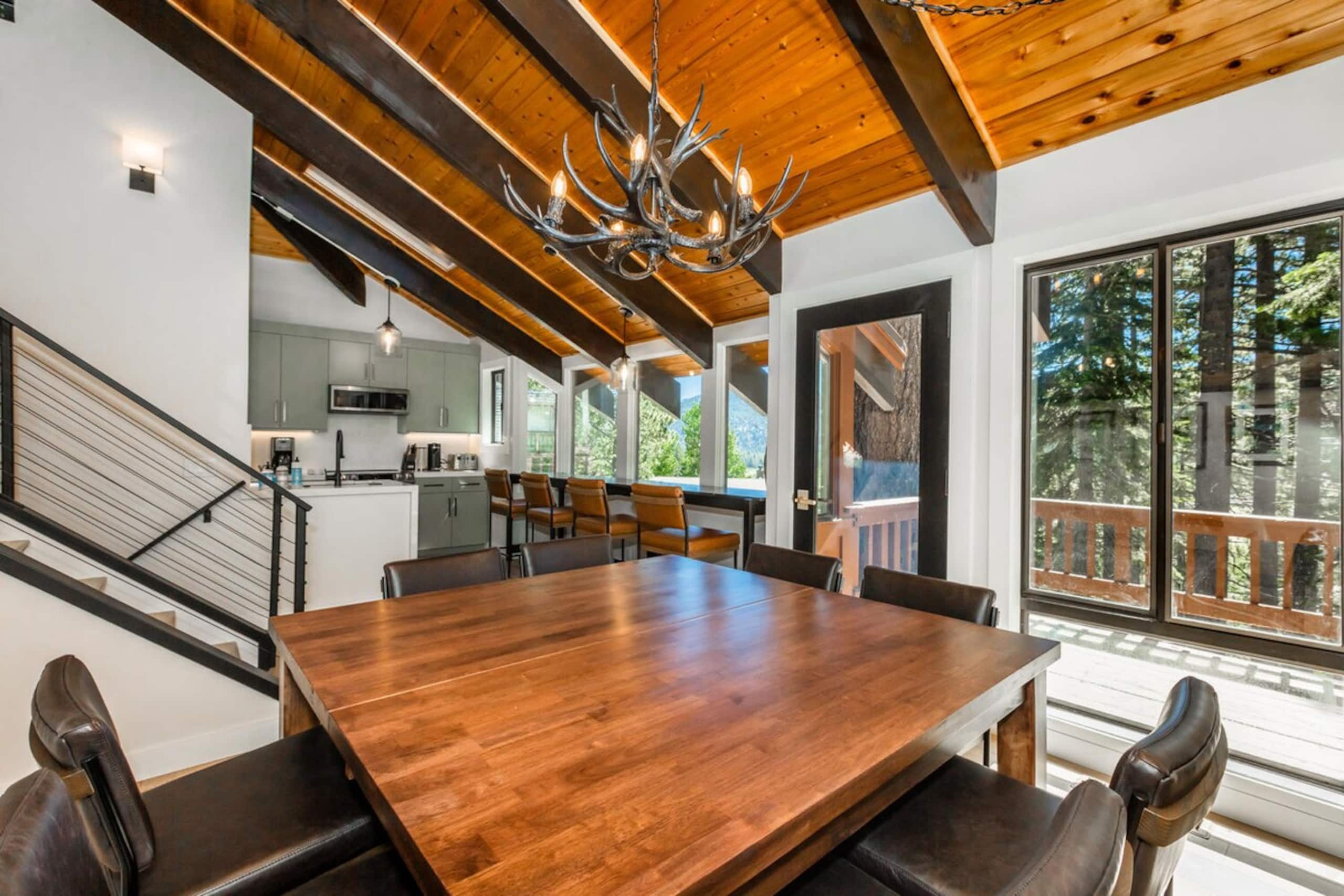 Palisades Retreat w/ Spa-close to Village+Lake - Photo 13