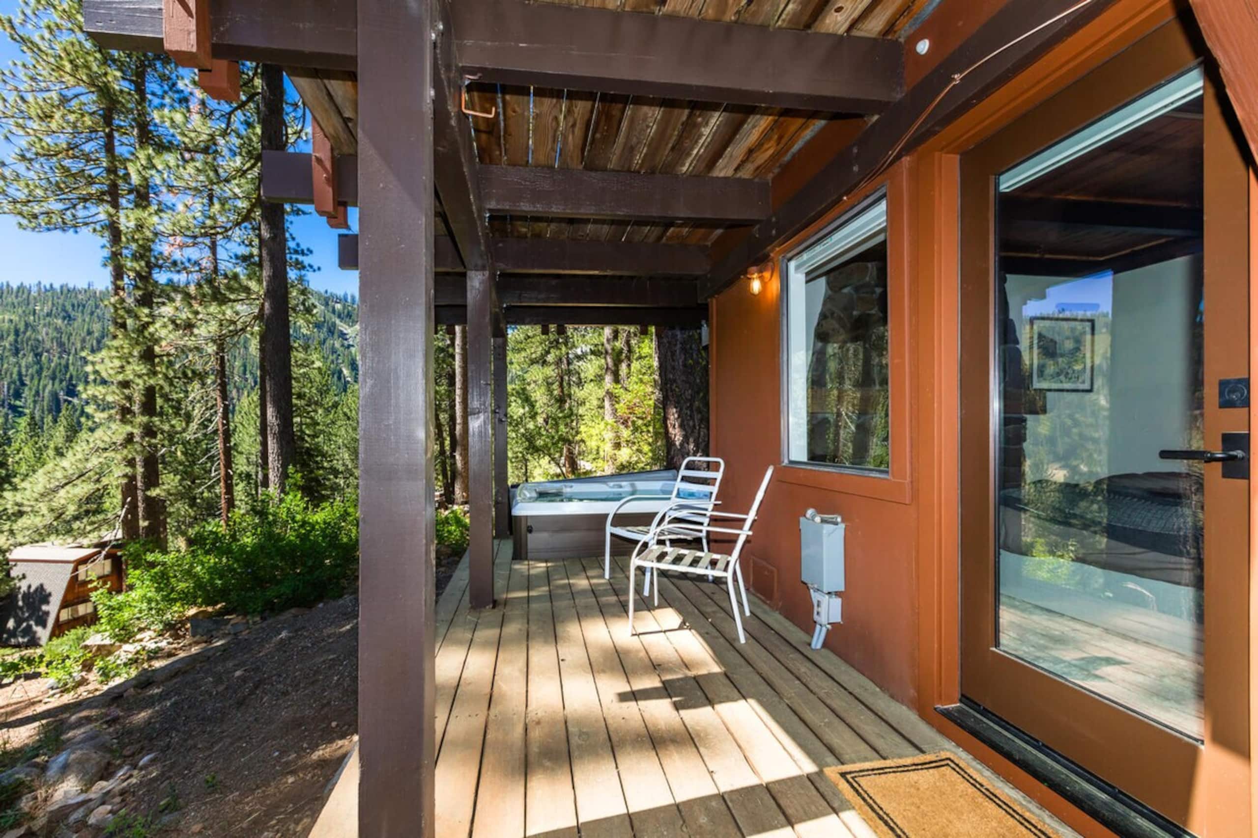 Palisades Retreat w/ Spa-close to Village+Lake - Photo 37