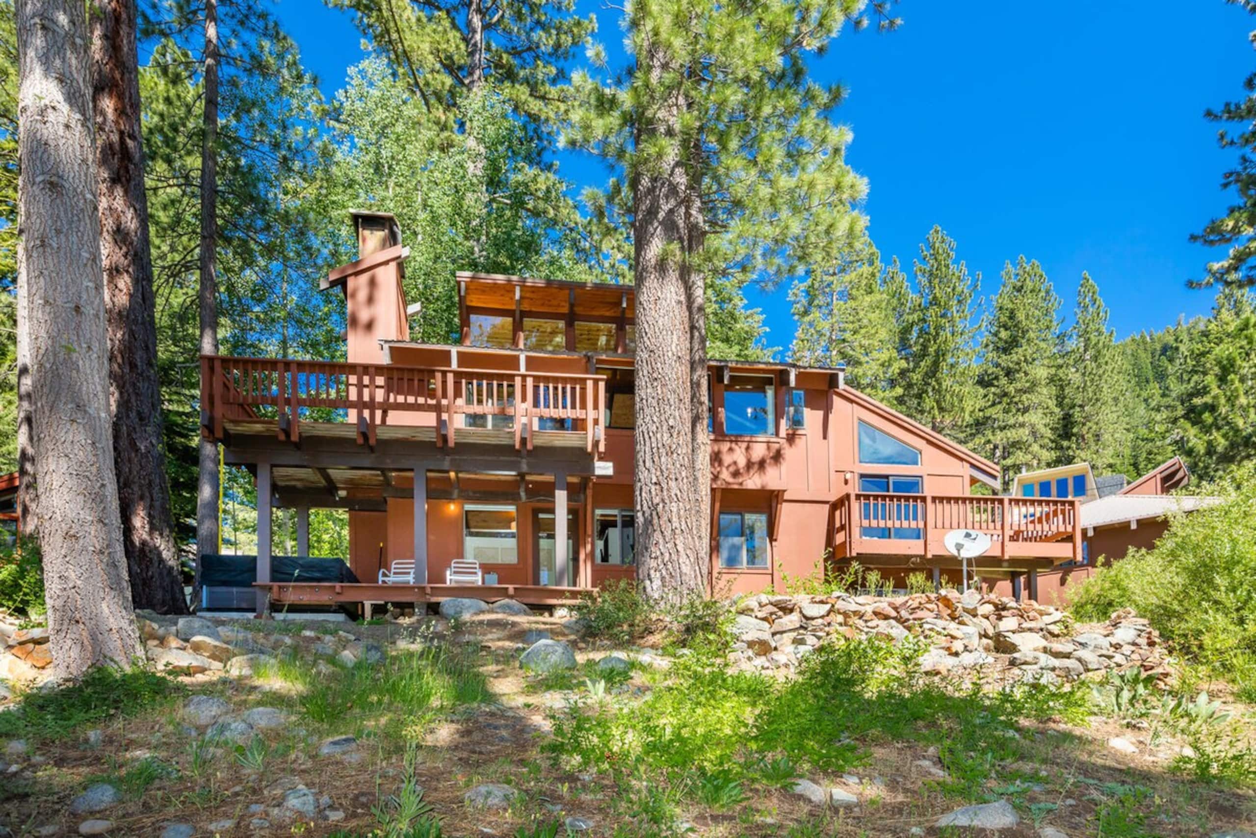 Palisades Retreat w/ Spa-close to Village+Lake - Photo 27