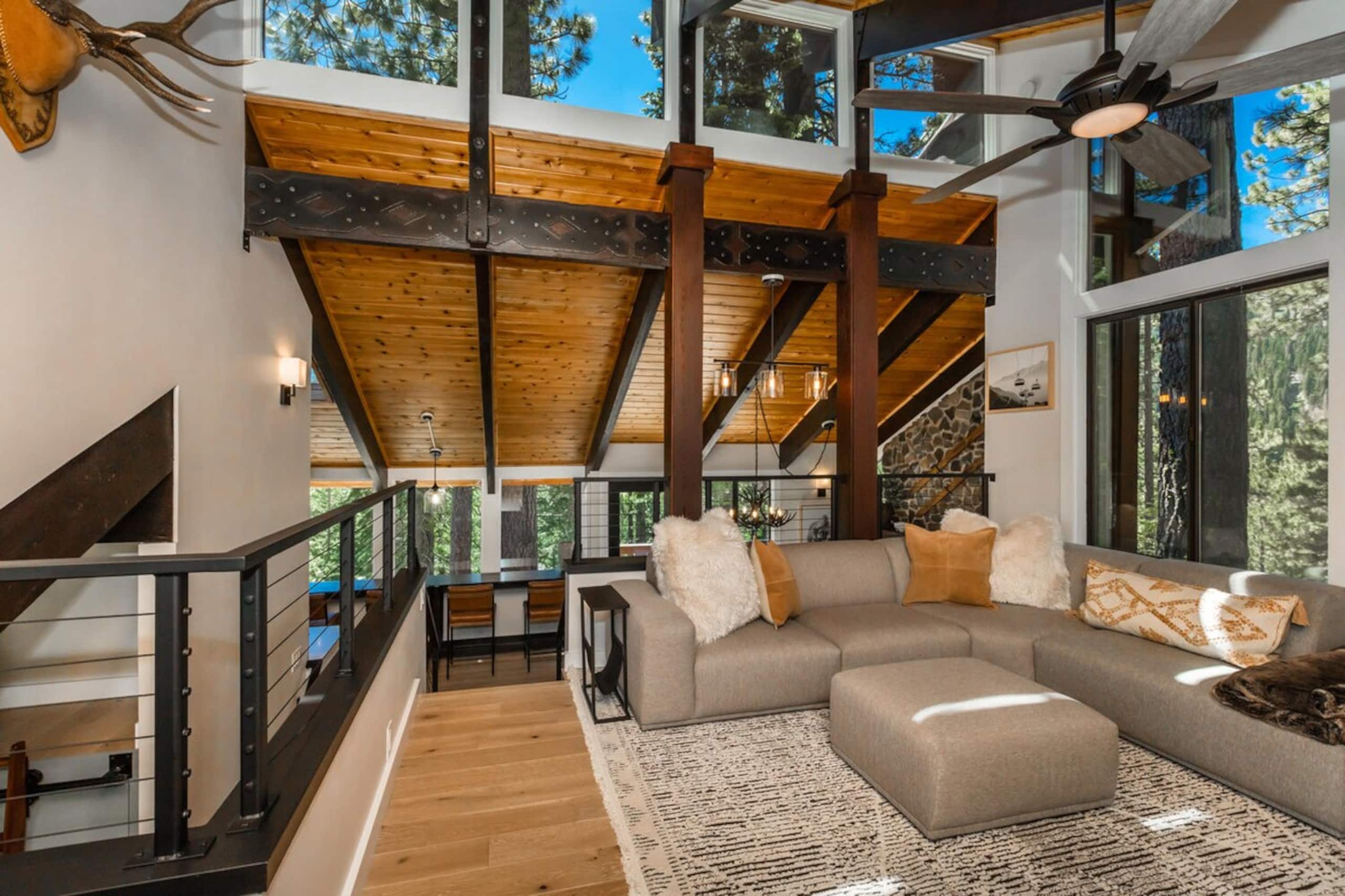 Palisades Retreat w/ Spa-close to Village+Lake - Photo 1