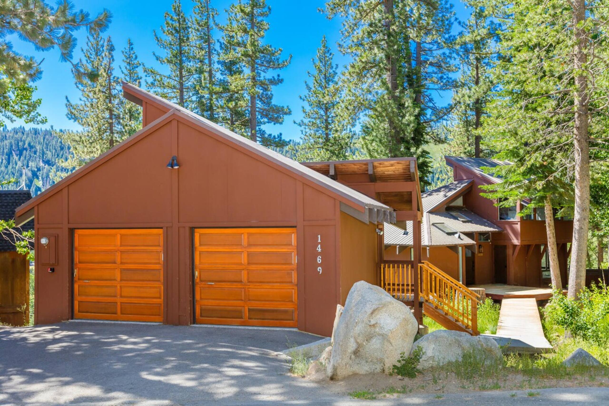 Palisades Retreat w/ Spa-close to Village+Lake - Photo 29