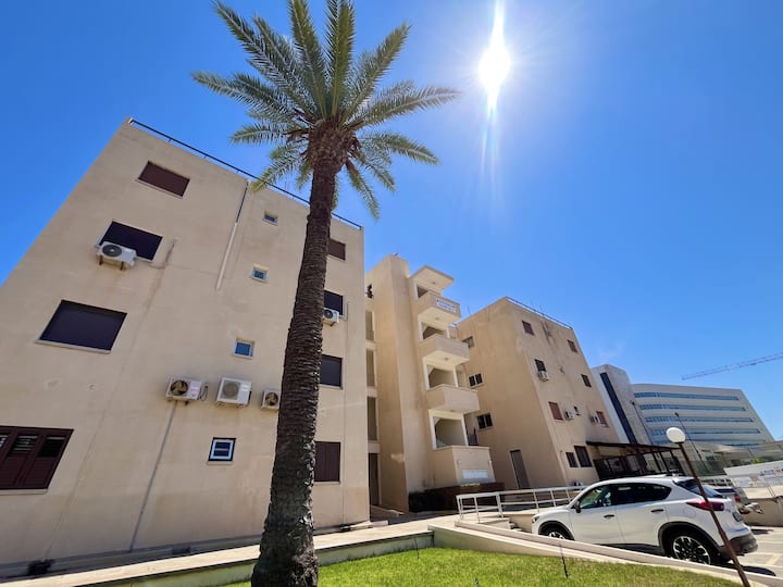 Stay: Prime View Apt|1br|balcony|next To The Beach - Protaras