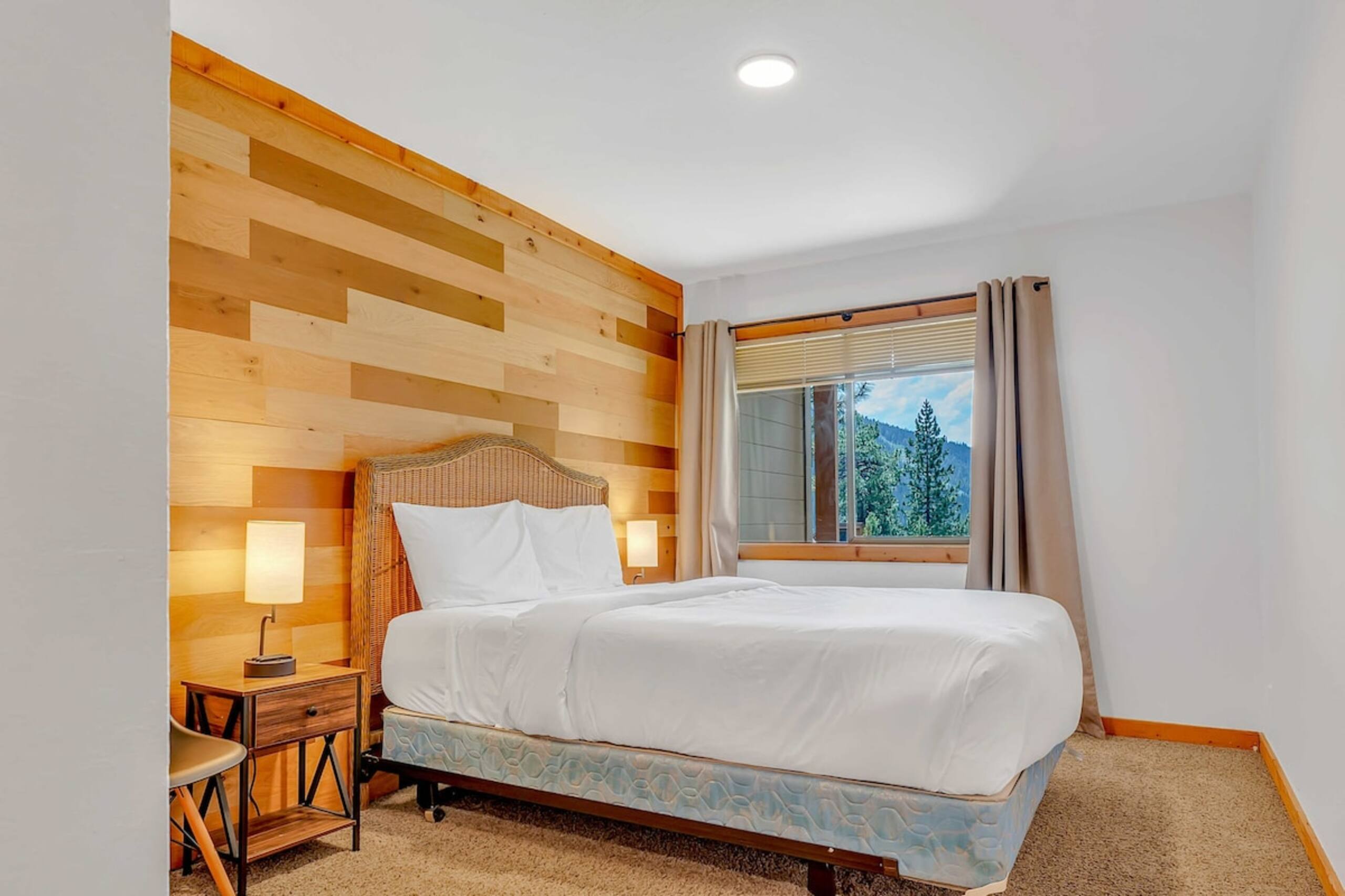 Ski Condo, Mountain View at Northstar - Photo 2