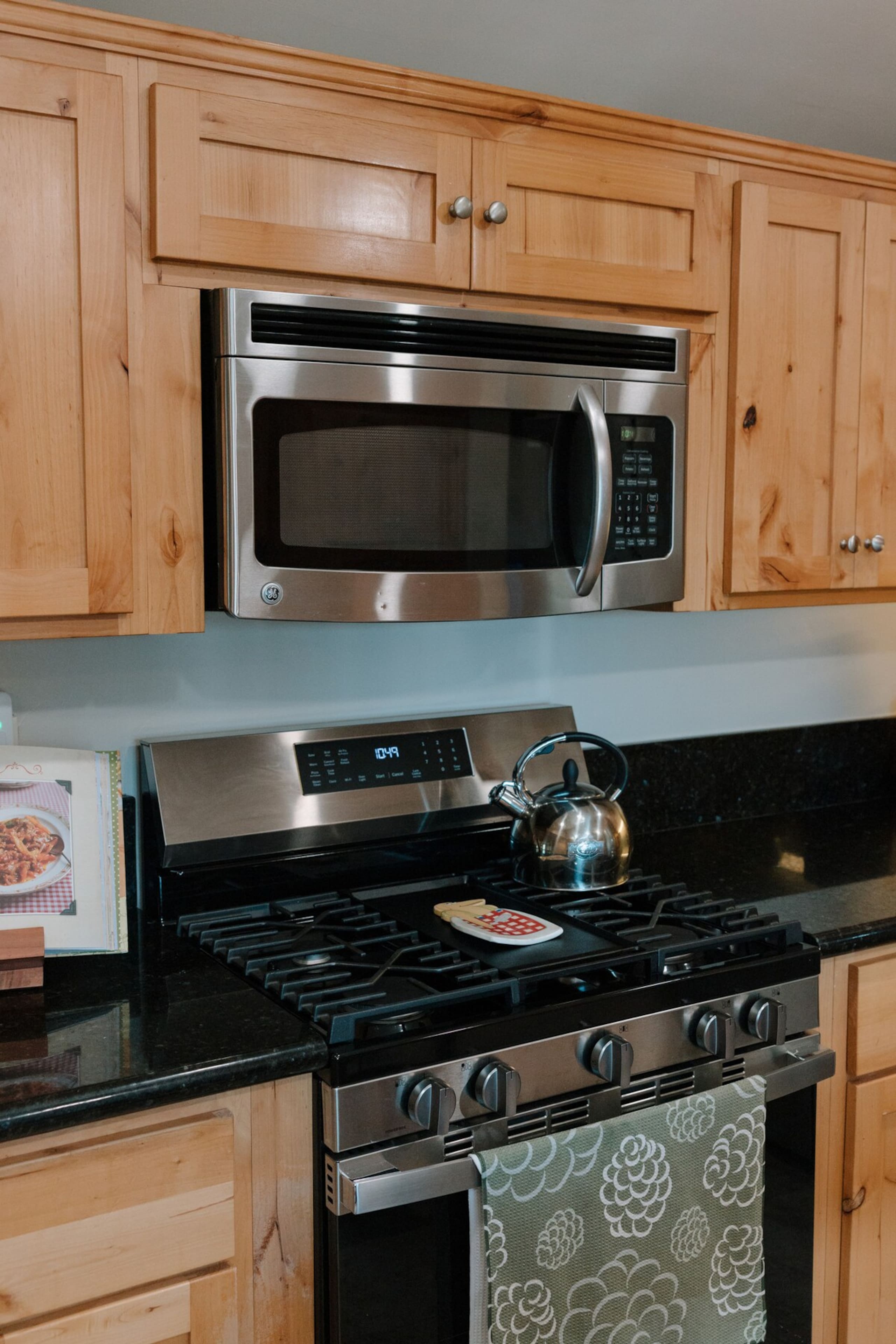 Cozy Cabin in Truckee - Photo 17