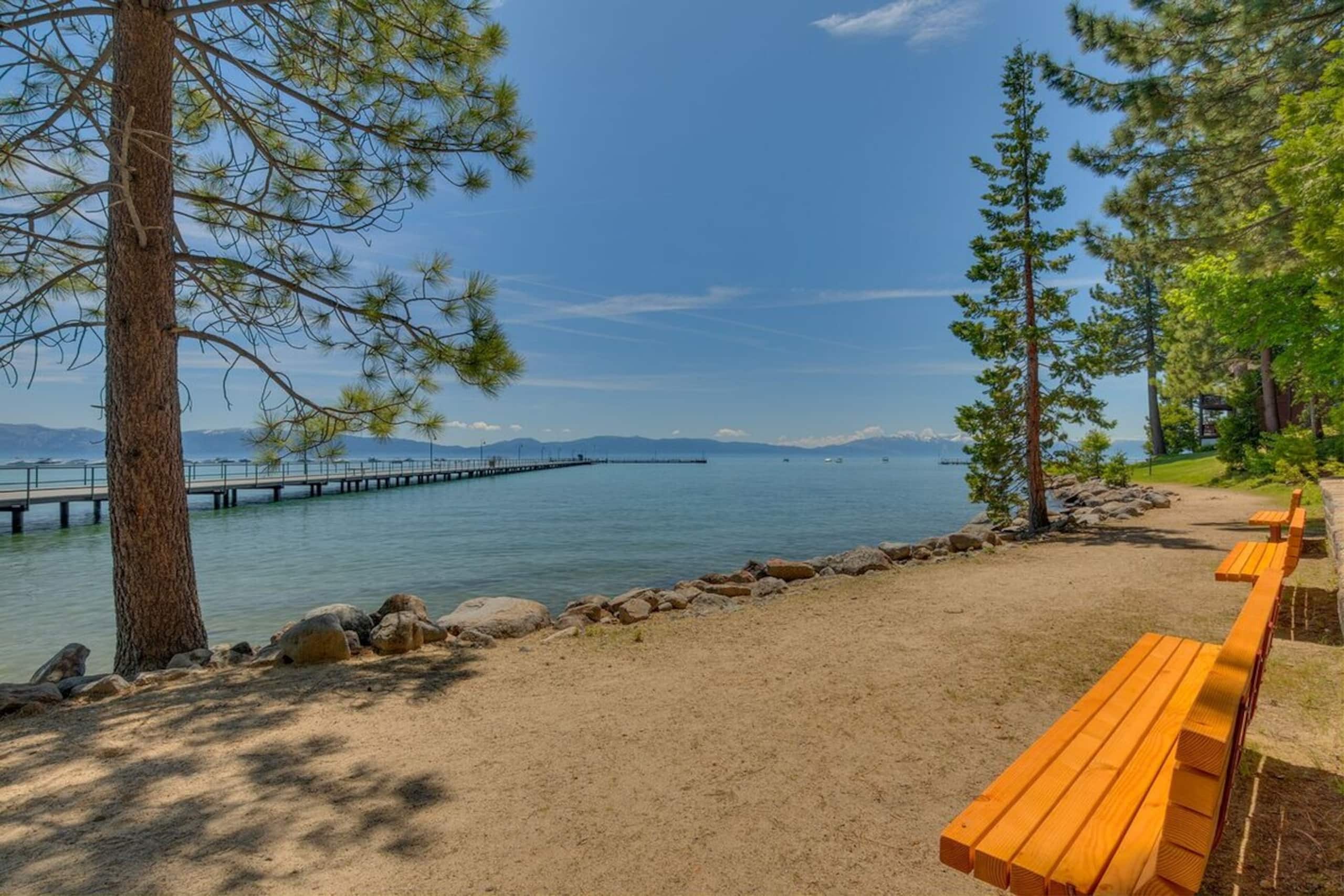 Lakefront pool/Pier/Pickleball/Tennis/Walk to town - Photo 24