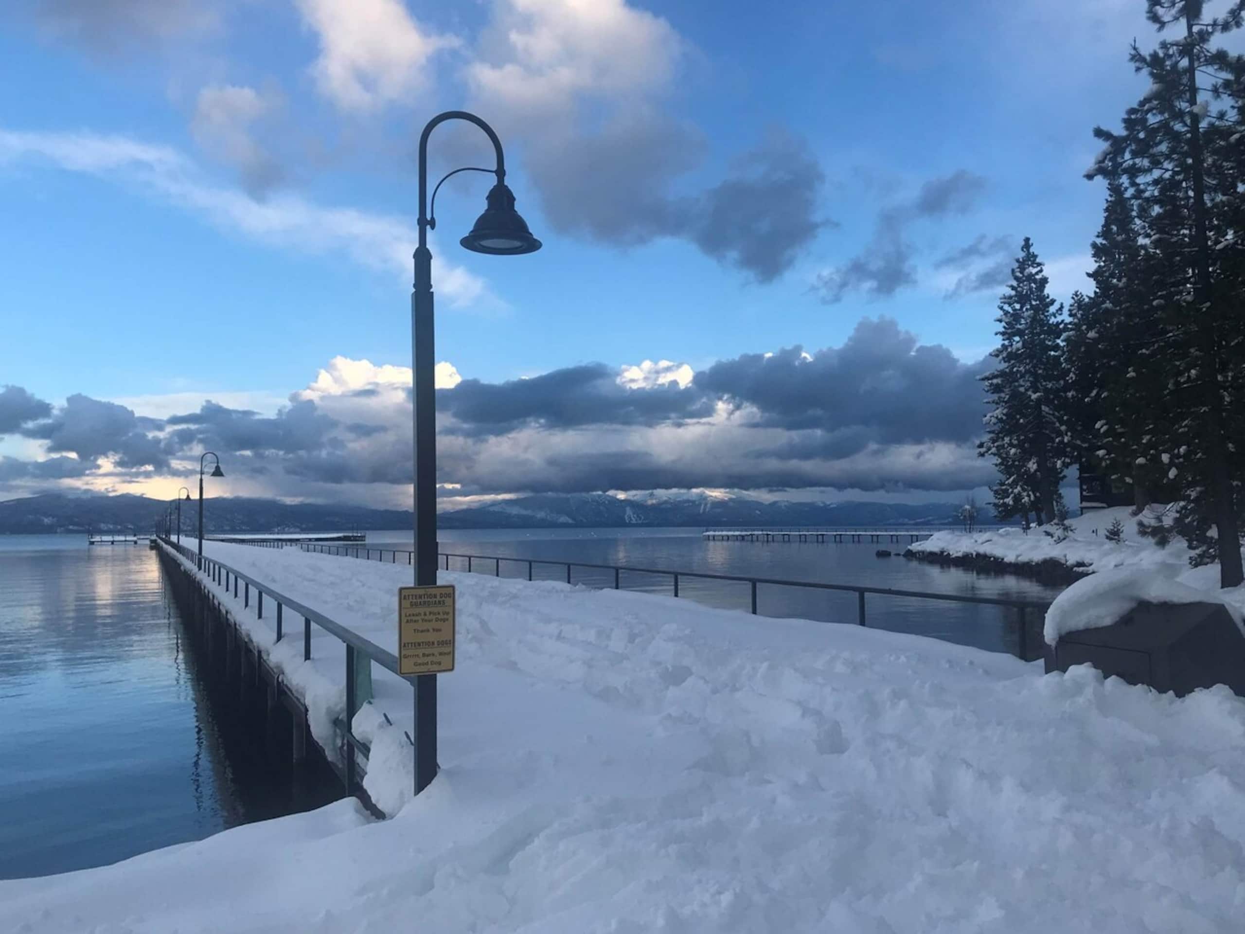 Lakefront pool/Pier/Pickleball/Tennis/Walk to town - Photo 32