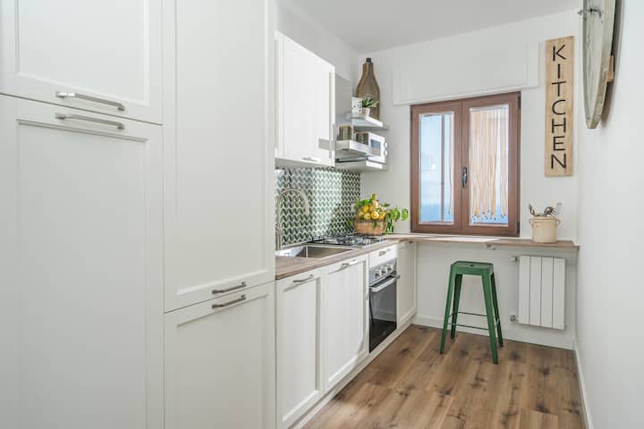 Casa Vivi' 5 With Sea View For Up To 9 People! - Massa Lubrense