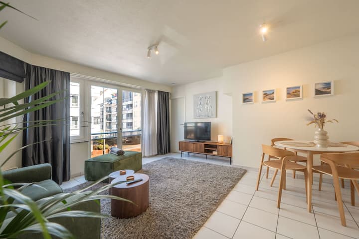 One-bedroom Apartment In The Heart Of Knokke - Knocke-Heist