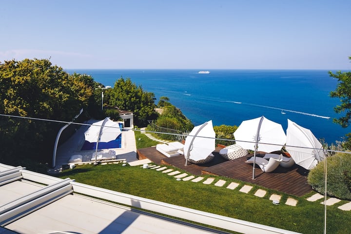 Villa Dei Sassi, Villa By The Sea With Pool - Ancona