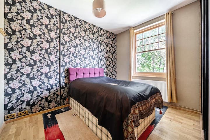 3 Bed, 2 Bath Flat, 35 Mins To Victoria, W/parking - ブロムリー