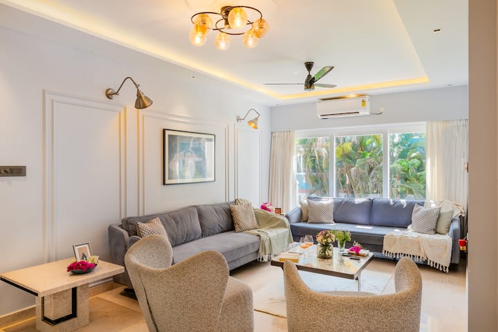 Living room image 1