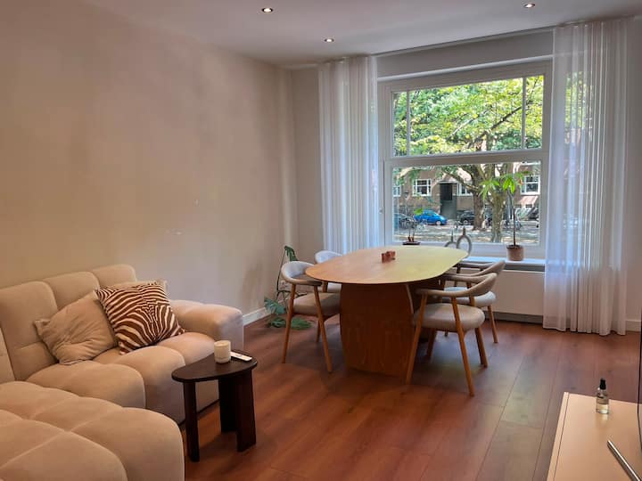 Stijlvol En Licht Appartement In Amsterdam - Amsterdam