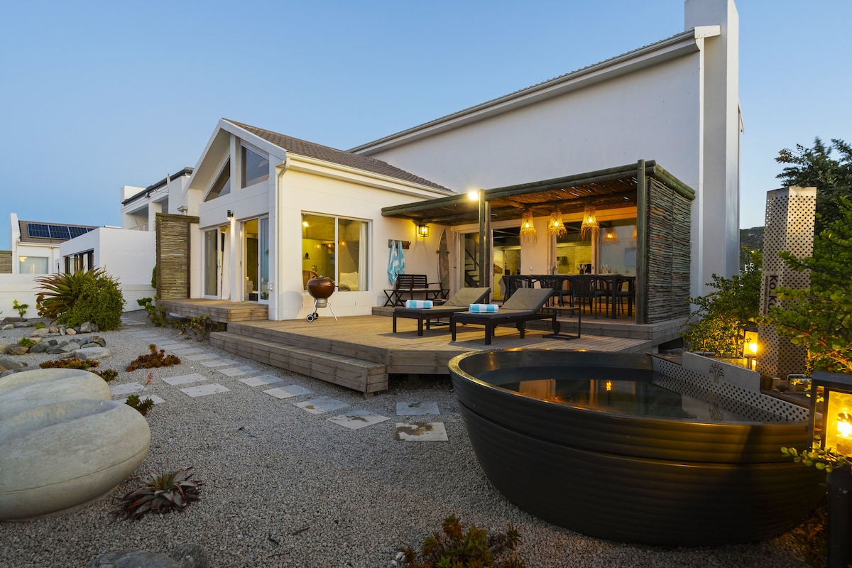 Sandy Point Sign Sandy Point Beachfront Excl. 4BR Villa | Hot Tub - Houses for Rent in ...