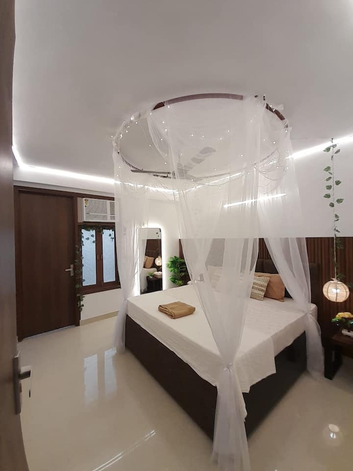 Meevora Homes | Near Select City Walk & Saket - Delhi