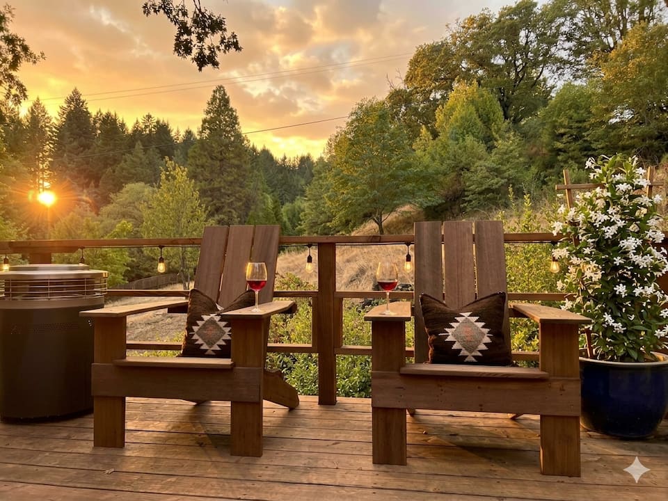 Sunshine Cabin, near the Avenue of the Giants, Garberville, California, United States, photo 9 of 10